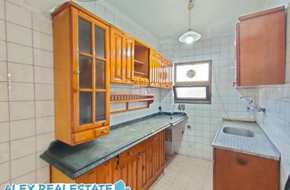 Apartment - 3 Bedrooms - 1 Bathroom for rent in Abd Al Khalek Tharwat St. - Laurent - Hay Sharq - Alexandria Apartment - 3 Bedrooms - 1 Bathroom for rent in Abd Al Khalek Tharwat St. - Laurent - Hay Sharq - Alexandria