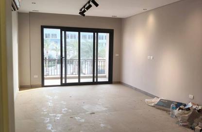Apartment - 3 - 3 for sale in Village West - Sheikh Zayed Compounds - Sheikh Zayed City - Giza