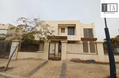 فيلا - 4 غرف نوم - 5 حمامات للبيع في الجريا - كمبوندات الشيخ زايد - الشيخ زايد - الجيزة