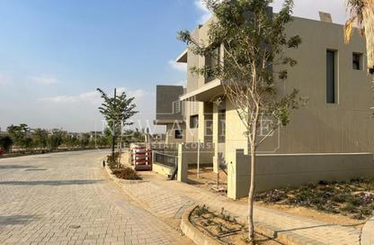 Villa - 4 Bedrooms - 4 Bathrooms for sale in Swan Lake Residence - 5th Settlement Compounds - The 5th Settlement - New Cairo City - Cairo