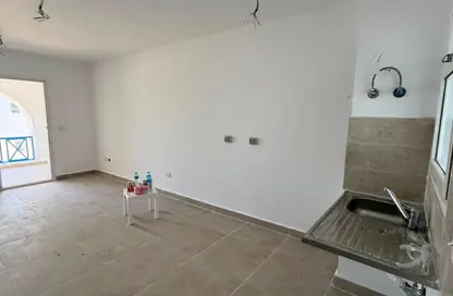 Chalet - 2 Bedrooms - 2 Bathrooms for sale in Mountain View - Ras Al Hekma - North Coast