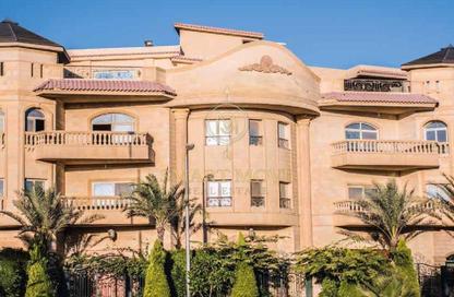 Villa - 7+ - 6 for sale in Al Shouyfat - 5th Settlement Compounds - The 5th Settlement - New Cairo City - Cairo