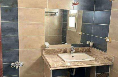 Apartment - 3 Bedrooms - 3 Bathrooms for sale in 10th Sector - Zahraa El Maadi - Hay El Maadi - Cairo