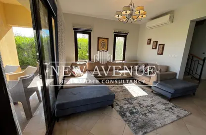 فيلا - 5 غرف نوم - 6 حمامات للبيع في مراسي - سيدي عبد الرحمن - الساحل الشمالي