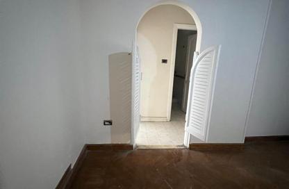 Apartment - 3 Bedrooms - 2 Bathrooms for sale in Ahmed Orabi St. - Mohandessin - Giza