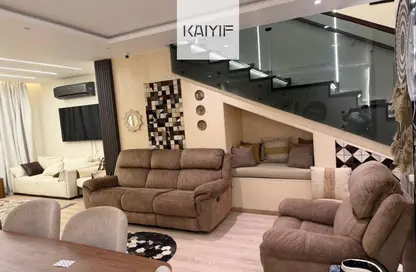 Townhouse - 2 Bedrooms - 4 Bathrooms for sale in Hyde Park - New Cairo City - Cairo