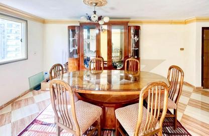 Apartment - 3 Bedrooms - 2 Bathrooms for sale in Mohamed Naguib St. - Sidi Beshr - Hay Awal El Montazah - Alexandria