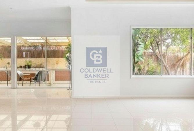 64640039 - Property Main Image