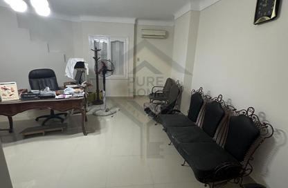Clinic - Studio - 2 Bathrooms for rent in New Smouha - Smouha - Hay Sharq - Alexandria