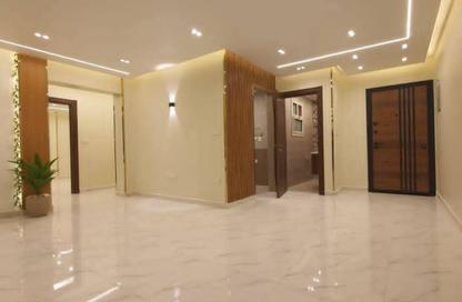 Apartment - 2 - 2 for sale in Zahraa Al Maadi St. - Degla - Hay El Maadi - Cairo