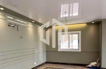 Apartment - 3 Bedrooms - 3 Bathrooms for rent in One Golden Square Mall - The 5th Settlement - New Cairo City - Cairo