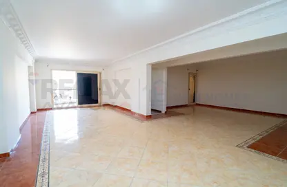 Apartment - 4 Bedrooms - 3 Bathrooms for rent in Smouha - Hay Sharq - Alexandria