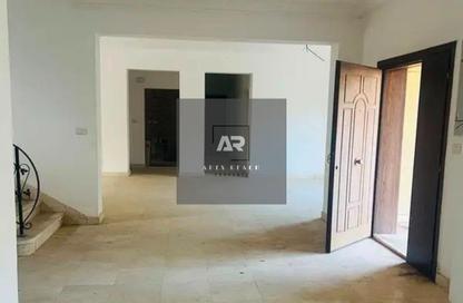 فيلا - 4 غرف نوم - 4 حمامات للبيع في شارع يوسف السباعي - الرحاب المرحلة الأولى - الرحاب - مدينة القاهرة الجديدة - القاهرة