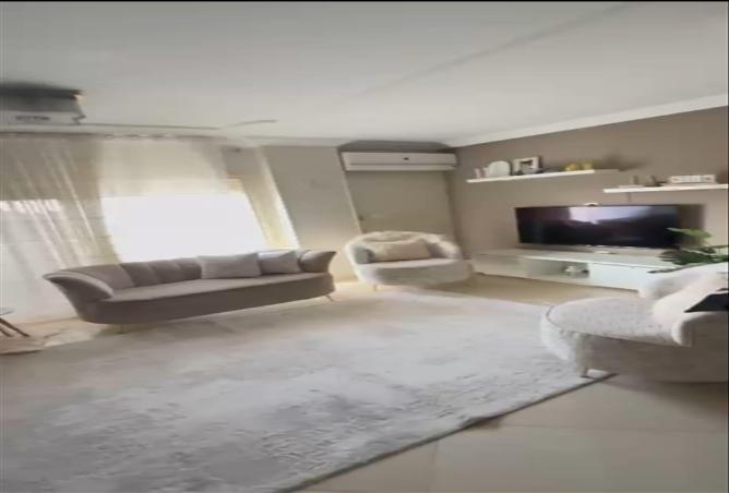 8678379 - Property Image 2