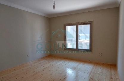Apartment - 3 Bedrooms - 2 Bathrooms for sale in Galleria Moon Valley - South Investors Area - New Cairo City - Cairo Apartment - 3 Bedrooms - 2 Bathrooms for sale in Galleria Moon Valley - South Investors Area - New Cairo City - Cairo