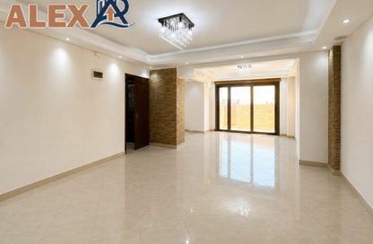 Apartment - 2 Bedrooms - 1 Bathroom for rent in Al Laymony Halim St. - Glim - Hay Sharq - Alexandria Apartment - 2 Bedrooms - 1 Bathroom for rent in Al Laymony Halim St. - Glim - Hay Sharq - Alexandria