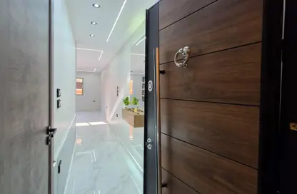 Apartment - 2 Bedrooms - 2 Bathrooms for sale in Gate 4 - Mena - Hadayek El Ahram - Giza