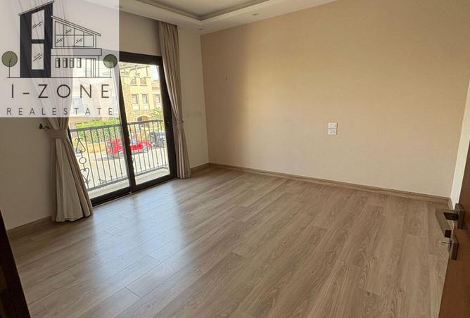 98549643 - Property Image 3