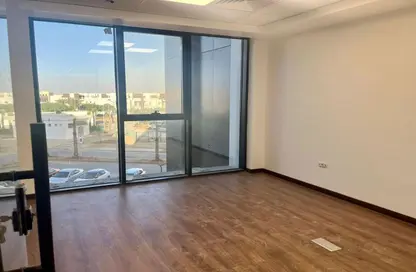 مساحات مكتبية - غرفة نوم - 1 حمام للايجار في مول هايد بارك بيزنس - شارع التسعين الجنوبي - التجمع الخامس - مدينة القاهرة الجديدة - القاهرة
