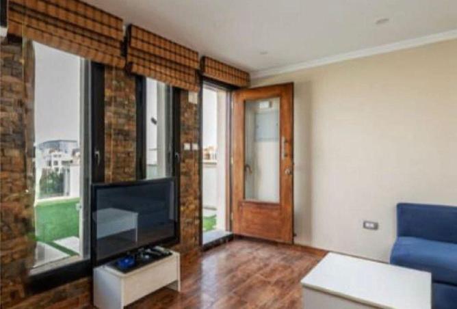 2OimZO45kpM - Property Image 3