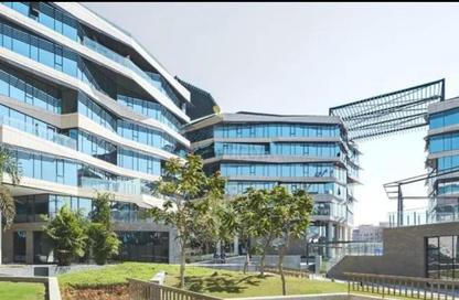 Show Room - Studio - 4 Bathrooms for sale in The portal - Beverly Hills - Sheikh Zayed Compounds - Sheikh Zayed City - Giza