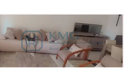 Apartment - 3 Bedrooms - 1 Bathroom for rent in Al Shaheed El Sayed Soror St. - The 1st Settlement - New Cairo City - Cairo