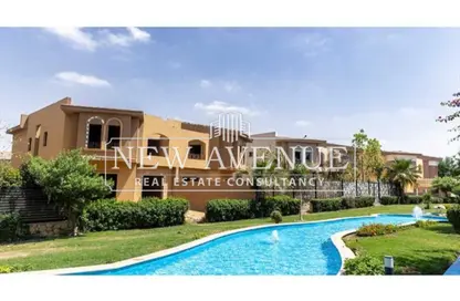 منزل مزدوج - 6 غرف نوم - 7 حمامات للبيع في مون فالي 2 - امتداد المستثمرين الشمالية - مدينة القاهرة الجديدة - القاهرة