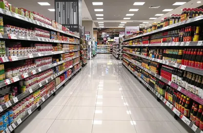 محل تجاري - استوديو - 1 حمام للايجار في شارع التسعين الجنوبي - التجمع الخامس - مدينة القاهرة الجديدة - القاهرة