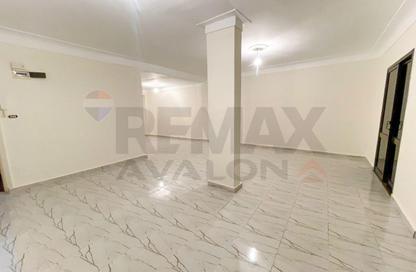 Apartment - 3 Bedrooms - 2 Bathrooms for sale in Iskandar Ibrahim St. - Miami - Hay Awal El Montazah - Alexandria