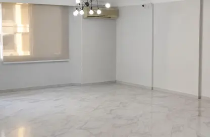 Office Space - Studio - 3 Bathrooms for rent in Gameat Al Dewal Al Arabeya St. - Mohandessin - Giza