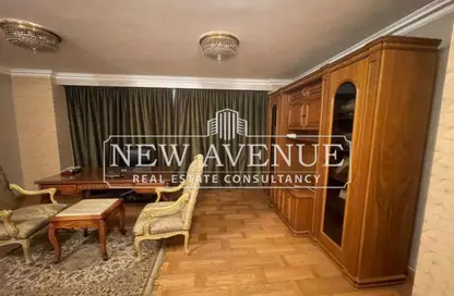 Office Space - 4 Bedrooms - 2 Bathrooms for sale in Baghdad St. - El Korba - Heliopolis - Masr El Gedida - Cairo