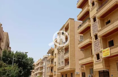 Apartment - 3 Bedrooms - 1 Bathroom for sale in Al Hay Al Thalith St. - 3rd District - 6 October City - Giza
