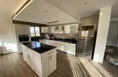 شقة - 3 غرف نوم - 4 حمامات للايجار في ايون - كمبوندات 6 أكتوبر - مدينة 6 أكتوبر - الجيزة