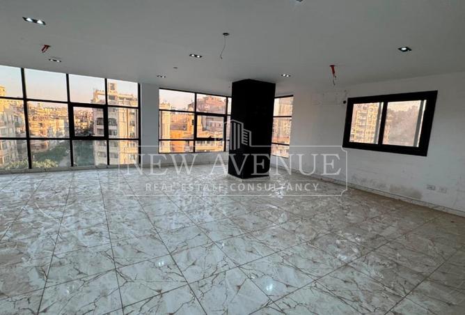 98829449 - Property Main Image