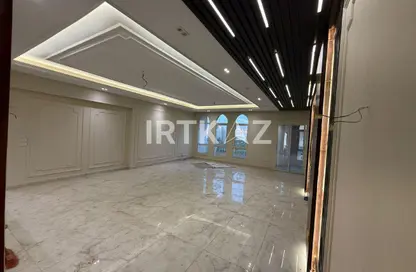 Apartment - 3 Bedrooms - 3 Bathrooms for sale in Hayati Residence - North Investors Area - New Cairo City - Cairo