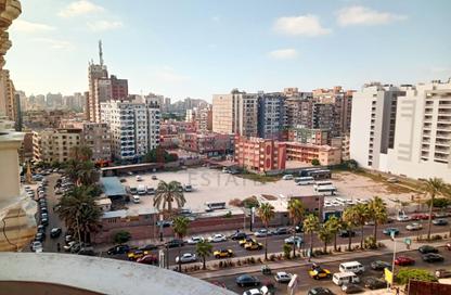 Apartment - 3 Bedrooms - 2 Bathrooms for sale in Mohamed Fawzy Moaz St. - Smouha - Hay Sharq - Alexandria