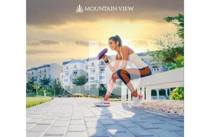 Townhouse - 3 Bedrooms - 3 Bathrooms for sale in Mountain View 4 - 6 October Compounds - 6 October City - Giza