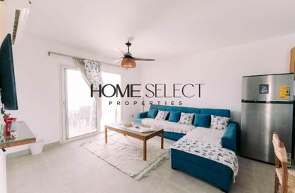 Chalet - 3 Bedrooms - 3 Bathrooms for sale in Mountain View - Ras Al Hekma - North Coast