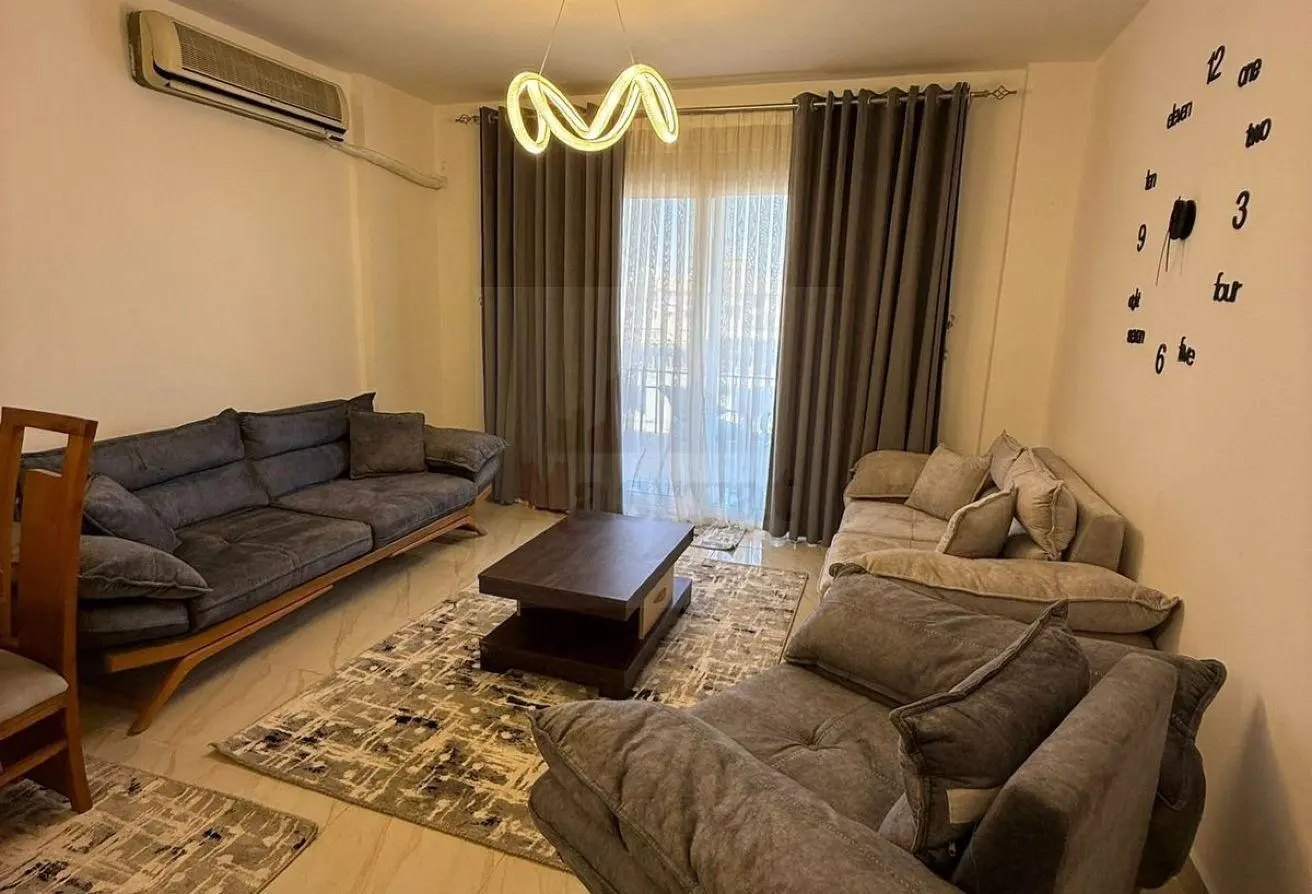 84245480 - Property Main Image