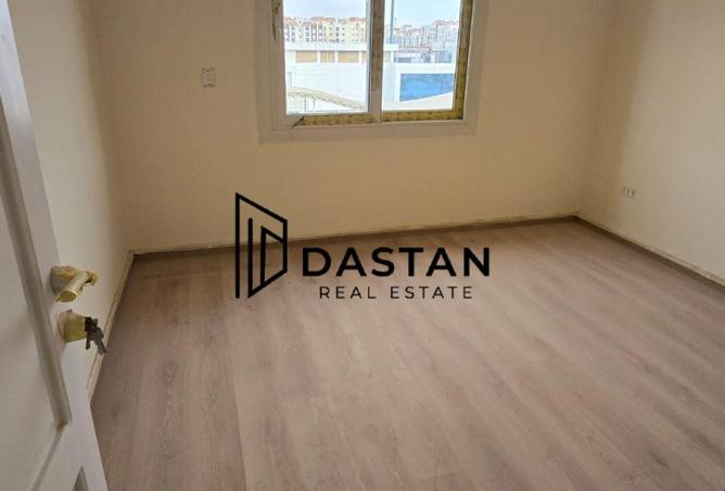 99403125 - Property Image 2