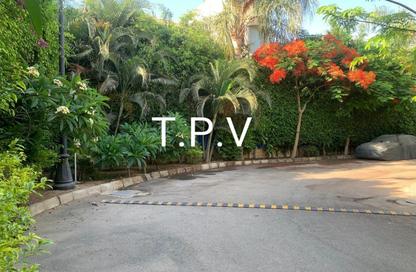 Villa - 6 Bedrooms - 5 Bathrooms for sale in Moon Valley - South Investors Area - New Cairo City - Cairo