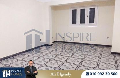 Apartment - 2 Bedrooms - 1 Bathroom for rent in Al Ekbal St. - Laurent - Hay Sharq - Alexandria
