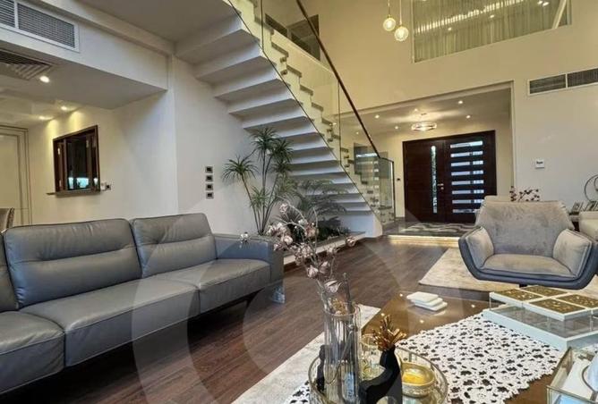 102057852 - Property Image 2