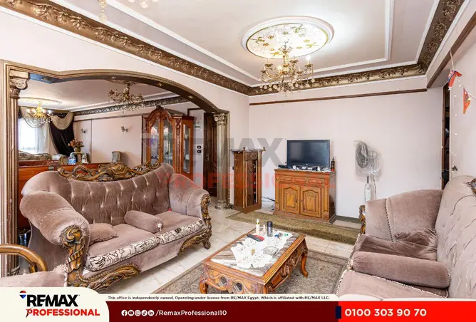 71918172 - Property Image 3