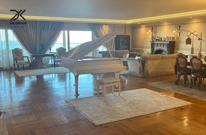 Apartment - 6 Bedrooms - 4 Bathrooms for sale in Laurent - Hay Sharq - Alexandria