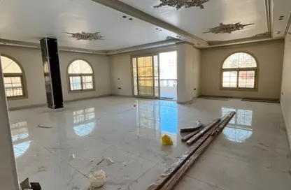 Apartment - 3 Bedrooms - 4 Bathrooms for sale in Hassan Ma'moon St. - 6th Zone - Nasr City - Cairo