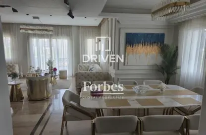 فيلا - 5 غرف نوم - 3 حمامات للبيع في ماونتن فيو تشيل اوت بارك - التوسعات الشمالية - مدينة 6 أكتوبر - الجيزة