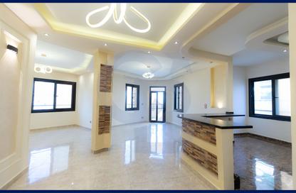 Apartment - 4 Bedrooms - 3 Bathrooms for rent in Abo Qir St. - Ibrahimia - Hay Wasat - Alexandria