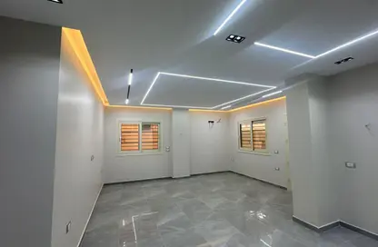 Apartment - 4 Bedrooms - 2 Bathrooms for sale in South Lotus - El Lotus - New Cairo City - Cairo