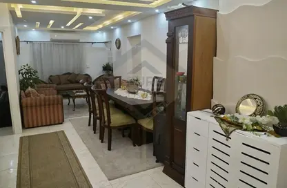 شقة - 4 غرف نوم - 2 حمامات للبيع في ميدان سموحة - سموحة - حي شرق - الاسكندرية